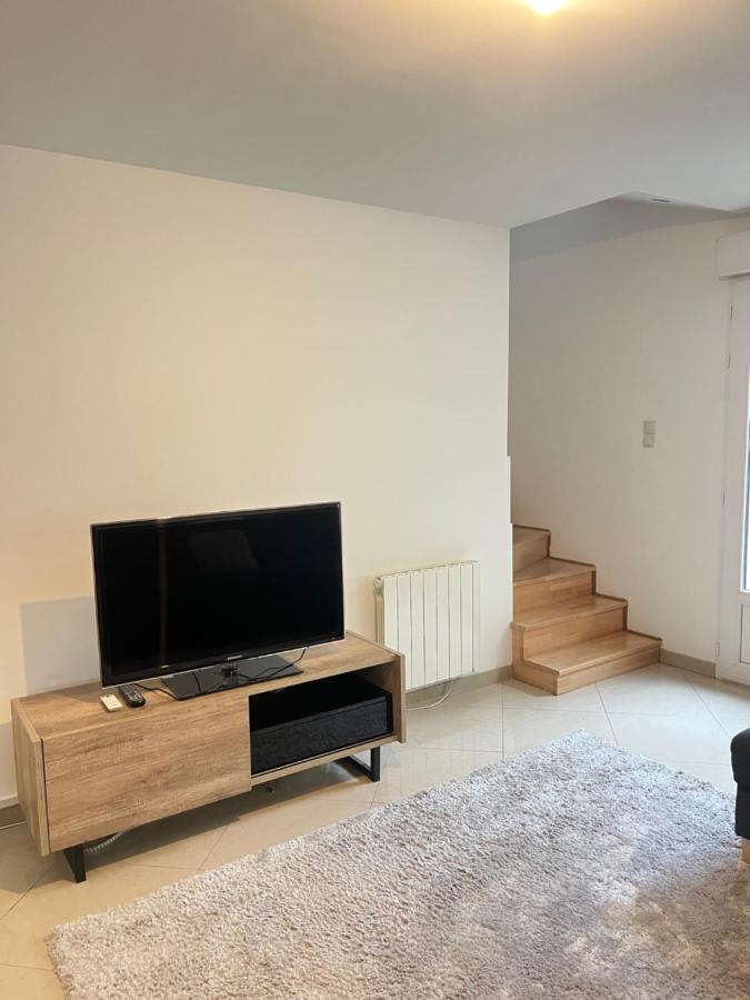 Ecu : Superbe Appartement Avec Exterieur Remeš Exteriér fotografie